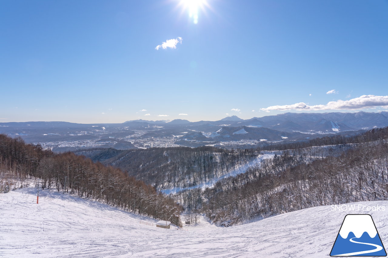 札幌藻岩山スキー場｜本日、雲一つ無い快晴！札幌藻岩山の全10コースの滑走にチャレンジ(^^)/